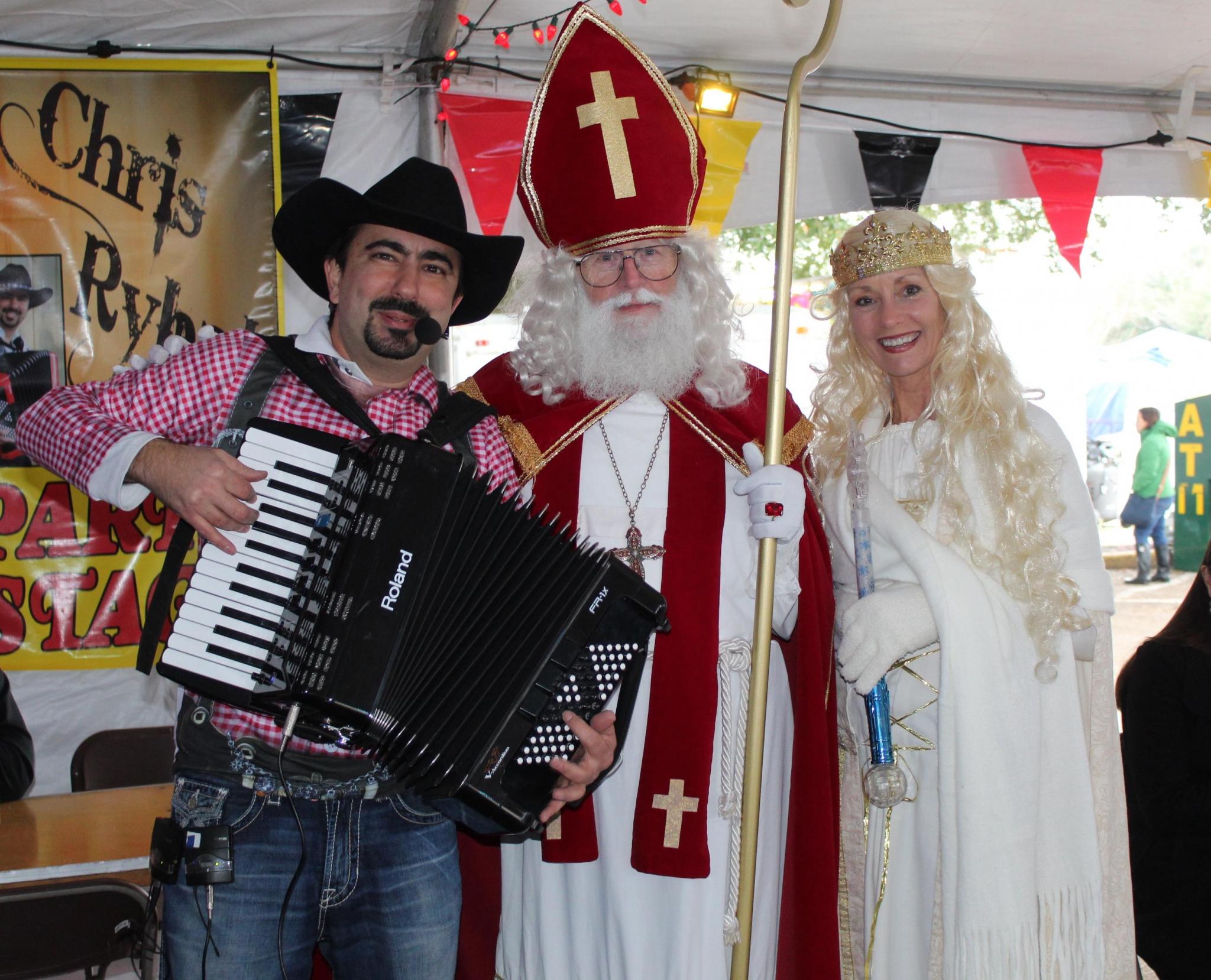 Tomball Invites You to a German Weihnachtsmarkt, Texas Style Texas