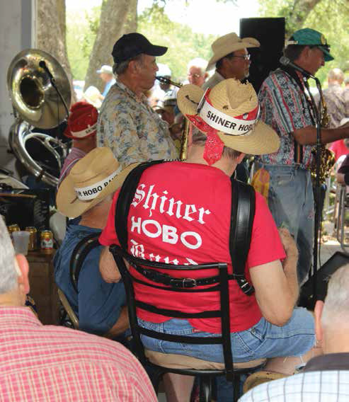 The Shiner Hobos performing at the Dubina Picnic in 2014.